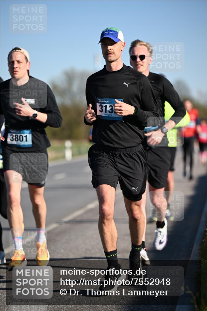 06.04.2025 - 44. Internationalen Wilhelmsburger Insellauf Dr. Thomas Lammeyer http://msf.ph/oto/7552948 06.04.2025 09:27:06 Laufen 3801, 313 meine-sportfotos.de
