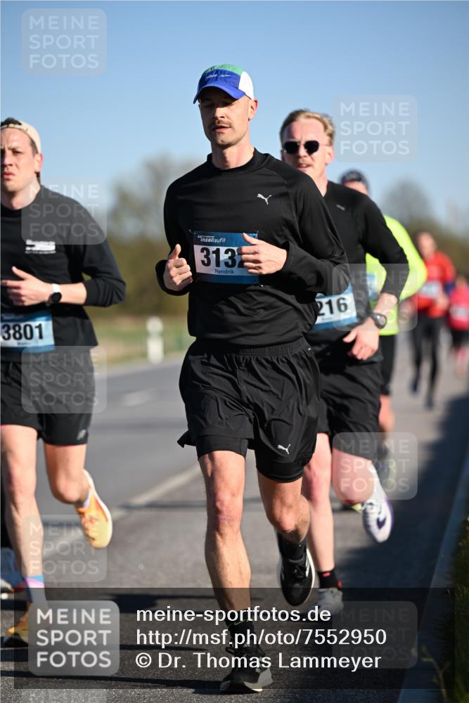 06.04.2025 - 44. Internationalen Wilhelmsburger Insellauf Dr. Thomas Lammeyer http://msf.ph/oto/7552950 06.04.2025 09:27:06 Laufen 3801, 313, 216 meine-sportfotos.de