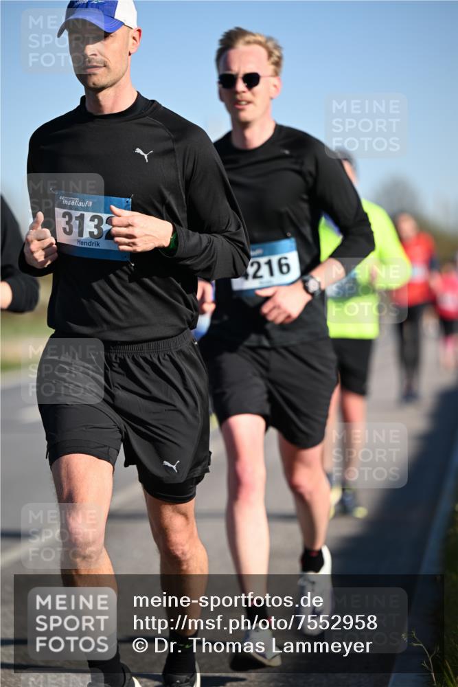 06.04.2025 - 44. Internationalen Wilhelmsburger Insellauf Dr. Thomas Lammeyer http://msf.ph/oto/7552958 06.04.2025 09:27:07 Laufen 44, 313, 216 meine-sportfotos.de
