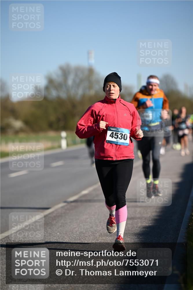 06.04.2025 - 44. Internationalen Wilhelmsburger Insellauf Dr. Thomas Lammeyer http://msf.ph/oto/7553071 06.04.2025 09:27:17 Laufen 4530 meine-sportfotos.de