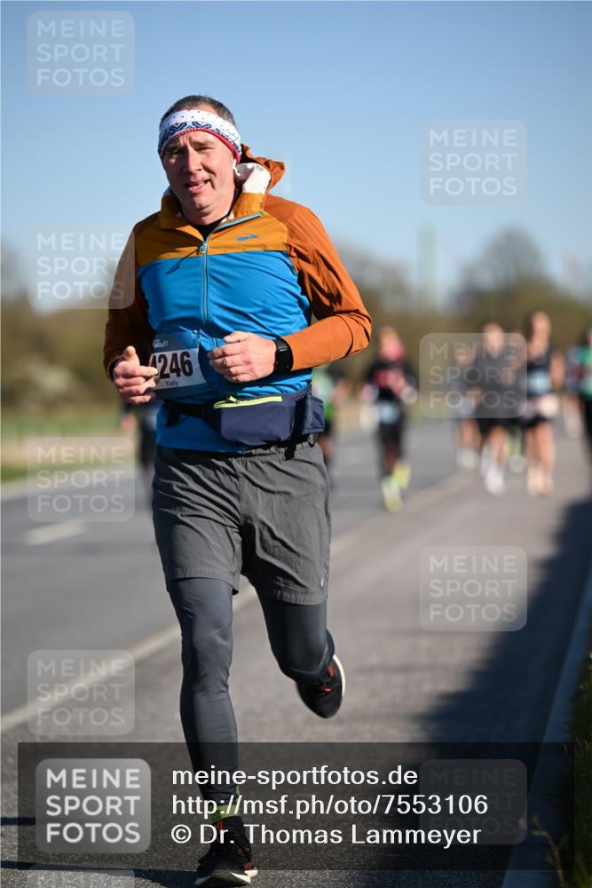06.04.2025 - 44. Internationalen Wilhelmsburger Insellauf Dr. Thomas Lammeyer http://msf.ph/oto/7553106 06.04.2025 09:27:20 Laufen 246 meine-sportfotos.de