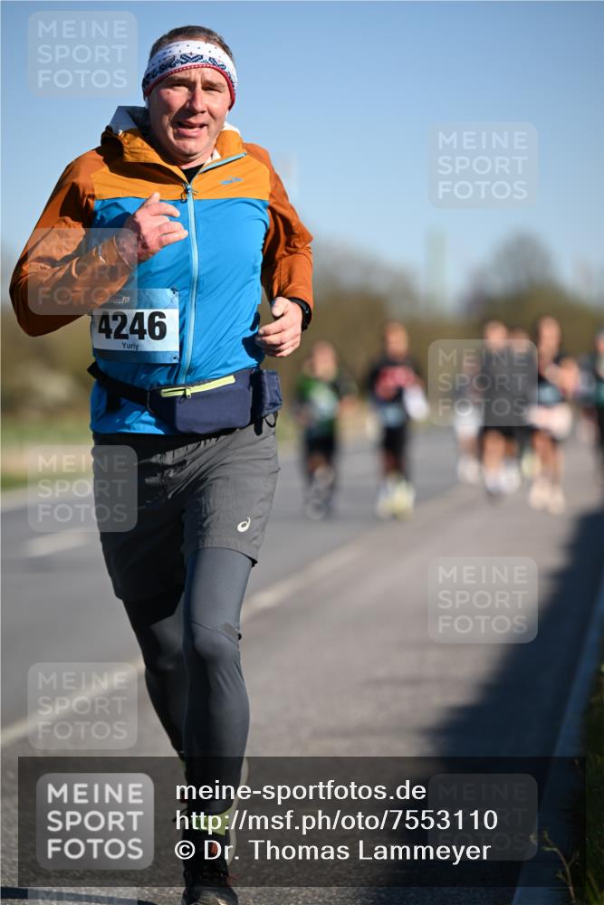 06.04.2025 - 44. Internationalen Wilhelmsburger Insellauf Dr. Thomas Lammeyer http://msf.ph/oto/7553110 06.04.2025 09:27:21 Laufen 4246 meine-sportfotos.de