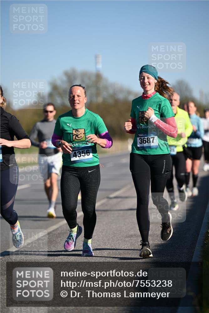 06.04.2025 - 44. Internationalen Wilhelmsburger Insellauf Dr. Thomas Lammeyer http://msf.ph/oto/7553238 06.04.2025 09:27:31 Laufen 4356, 3687 meine-sportfotos.de