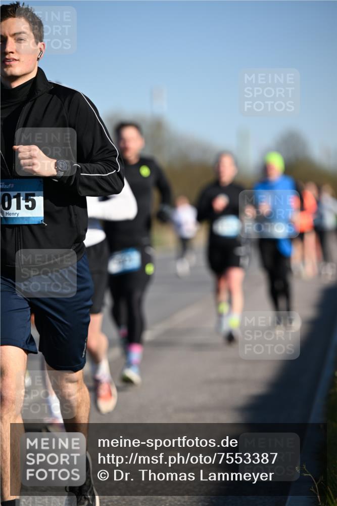 06.04.2025 - 44. Internationalen Wilhelmsburger Insellauf Dr. Thomas Lammeyer http://msf.ph/oto/7553387 06.04.2025 09:27:44 Laufen 015 meine-sportfotos.de