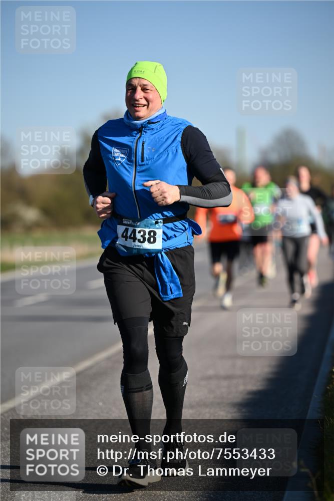06.04.2025 - 44. Internationalen Wilhelmsburger Insellauf Dr. Thomas Lammeyer http://msf.ph/oto/7553433 06.04.2025 09:27:48 Laufen 4438 meine-sportfotos.de