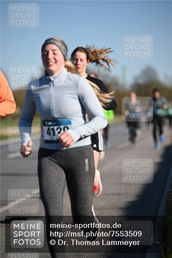 06.04.2025 - 44. Internationalen Wilhelmsburger Insellauf Dr. Thomas Lammeyer http://msf.ph/oto/7553509 06.04.2025 09:27:54 Laufen 4120 meine-sportfotos.de
