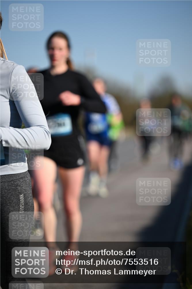 06.04.2025 - 44. Internationalen Wilhelmsburger Insellauf Dr. Thomas Lammeyer http://msf.ph/oto/7553516 06.04.2025 09:27:54 Laufen  meine-sportfotos.de