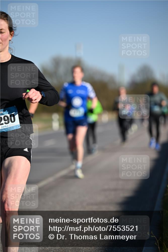 06.04.2025 - 44. Internationalen Wilhelmsburger Insellauf Dr. Thomas Lammeyer http://msf.ph/oto/7553521 06.04.2025 09:27:55 Laufen 290 meine-sportfotos.de