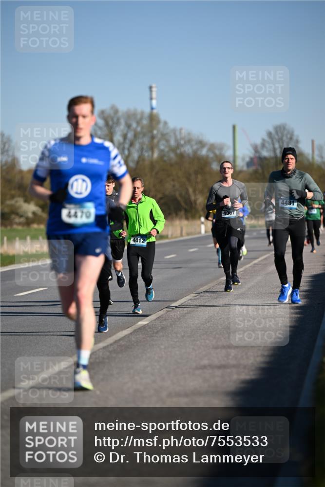 06.04.2025 - 44. Internationalen Wilhelmsburger Insellauf Dr. Thomas Lammeyer http://msf.ph/oto/7553533 06.04.2025 09:27:56 Laufen 4470, 4412, 4067, 4481 meine-sportfotos.de