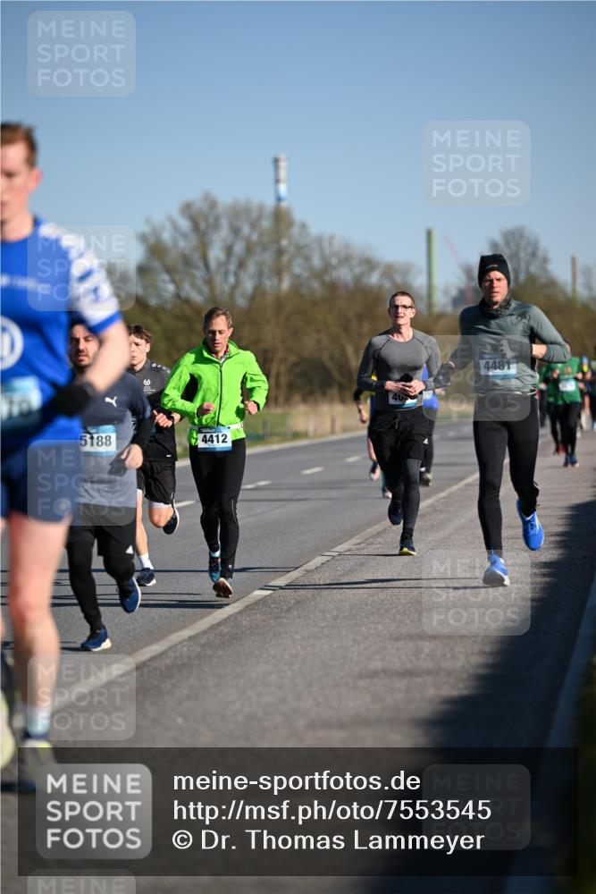 06.04.2025 - 44. Internationalen Wilhelmsburger Insellauf Dr. Thomas Lammeyer http://msf.ph/oto/7553545 06.04.2025 09:27:57 Laufen 5188, 4412, 40, 4481 meine-sportfotos.de