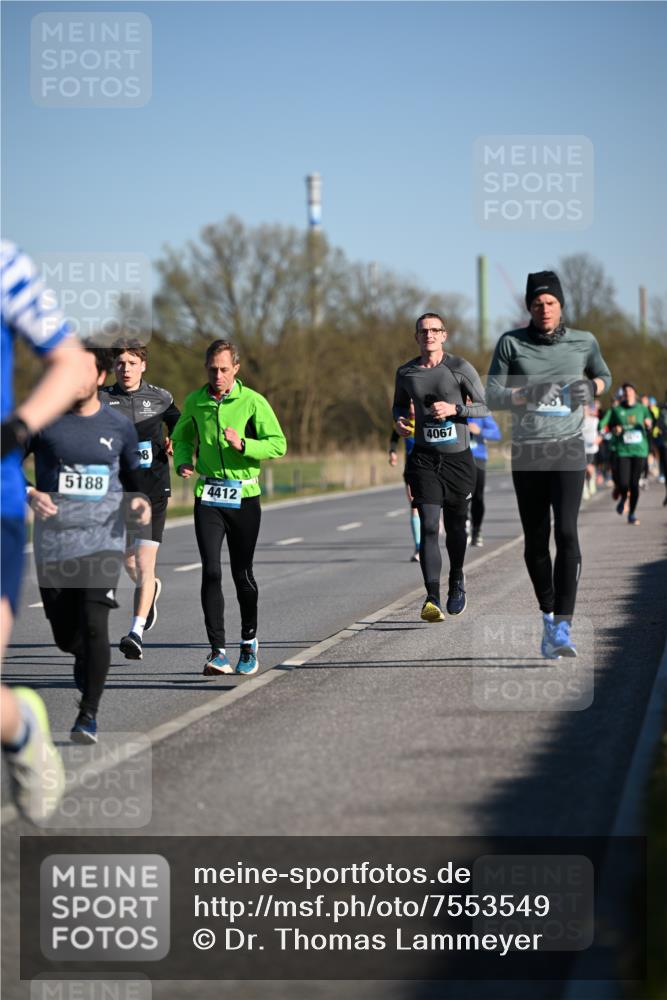 06.04.2025 - 44. Internationalen Wilhelmsburger Insellauf Dr. Thomas Lammeyer http://msf.ph/oto/7553549 06.04.2025 09:27:57 Laufen 5188, 8, 4412, 4067 meine-sportfotos.de