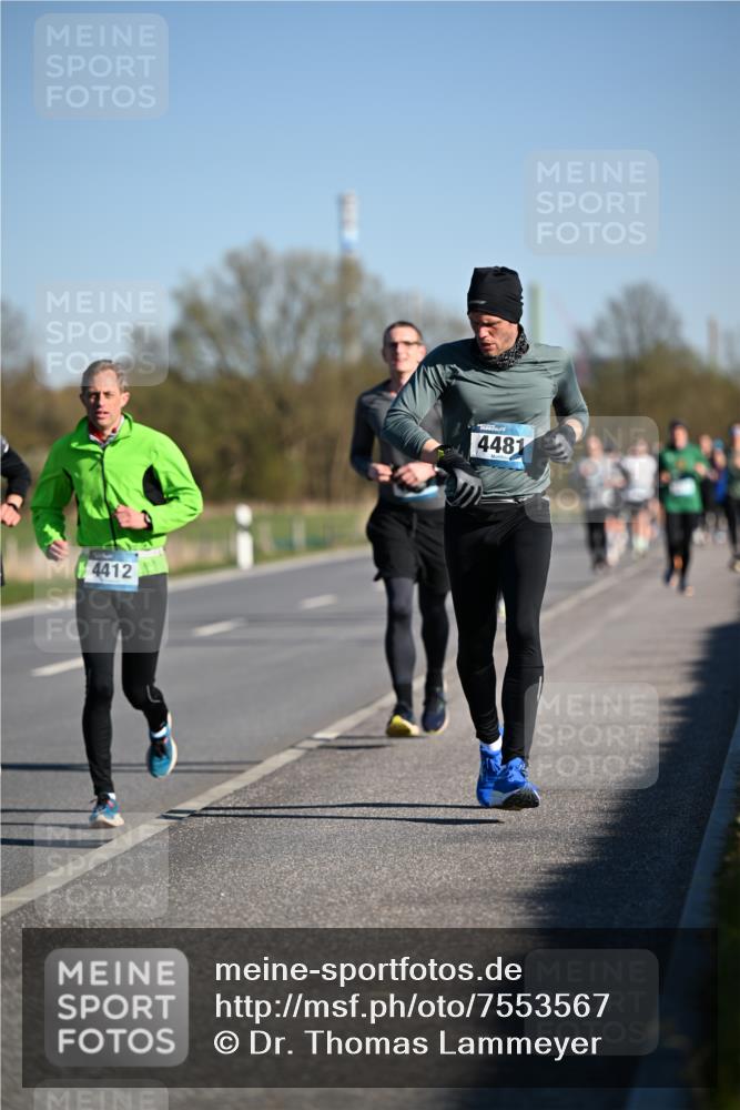 06.04.2025 - 44. Internationalen Wilhelmsburger Insellauf Dr. Thomas Lammeyer http://msf.ph/oto/7553567 06.04.2025 09:27:59 Laufen 4412, 4481 meine-sportfotos.de