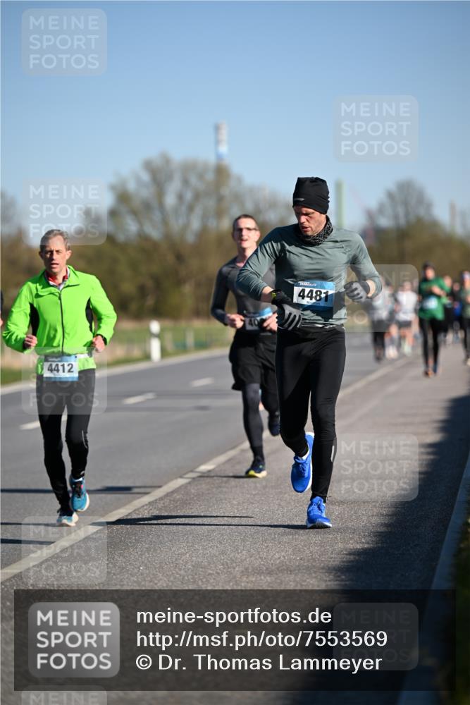 06.04.2025 - 44. Internationalen Wilhelmsburger Insellauf Dr. Thomas Lammeyer http://msf.ph/oto/7553569 06.04.2025 09:27:59 Laufen 4412, 4481 meine-sportfotos.de