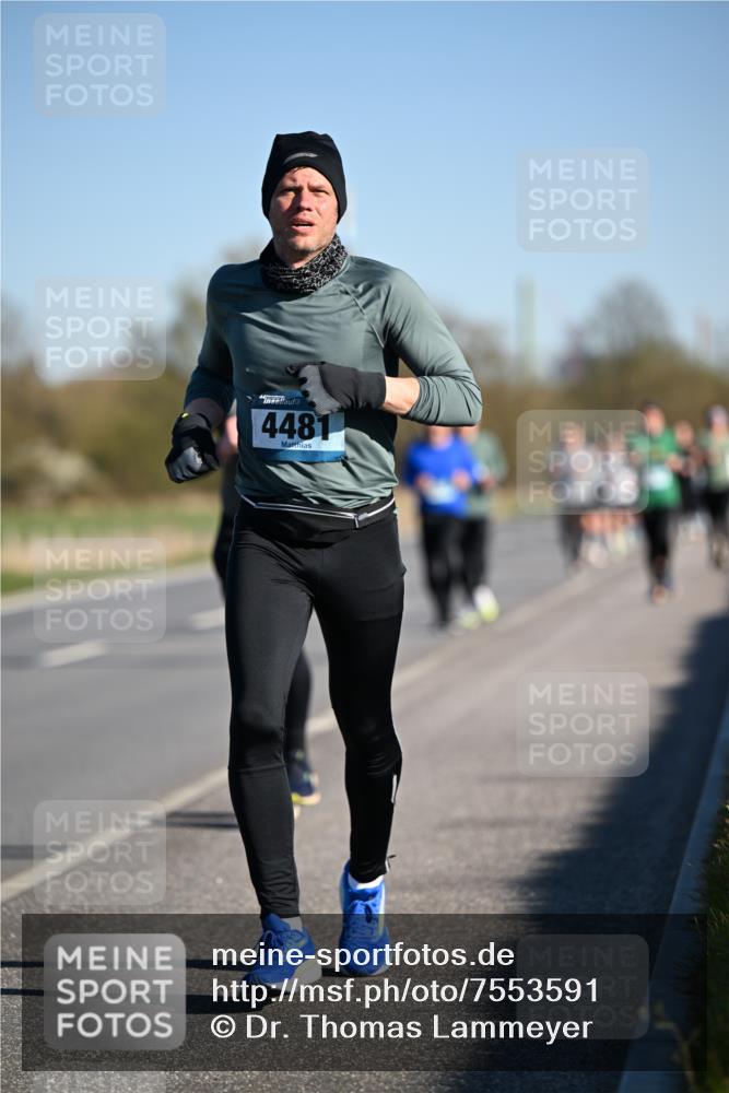 06.04.2025 - 44. Internationalen Wilhelmsburger Insellauf Dr. Thomas Lammeyer http://msf.ph/oto/7553591 06.04.2025 09:28:01 Laufen 44, 4481 meine-sportfotos.de