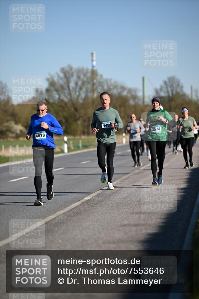 06.04.2025 - 44. Internationalen Wilhelmsburger Insellauf Dr. Thomas Lammeyer http://msf.ph/oto/7553646 06.04.2025 09:28:05 Laufen 4578, 445, 3574 meine-sportfotos.de