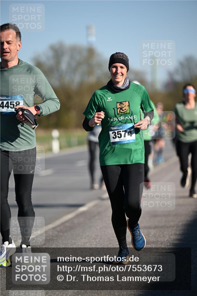 06.04.2025 - 44. Internationalen Wilhelmsburger Insellauf Dr. Thomas Lammeyer http://msf.ph/oto/7553673 06.04.2025 09:28:09 Laufen 4458, 3574 meine-sportfotos.de