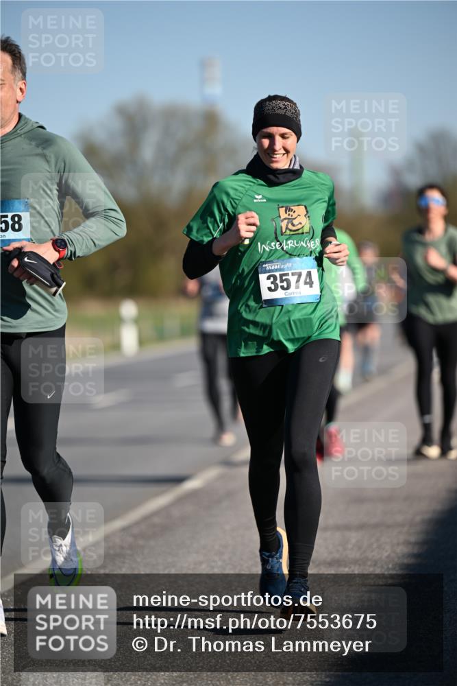 06.04.2025 - 44. Internationalen Wilhelmsburger Insellauf Dr. Thomas Lammeyer http://msf.ph/oto/7553675 06.04.2025 09:28:09 Laufen 58, 3574 meine-sportfotos.de