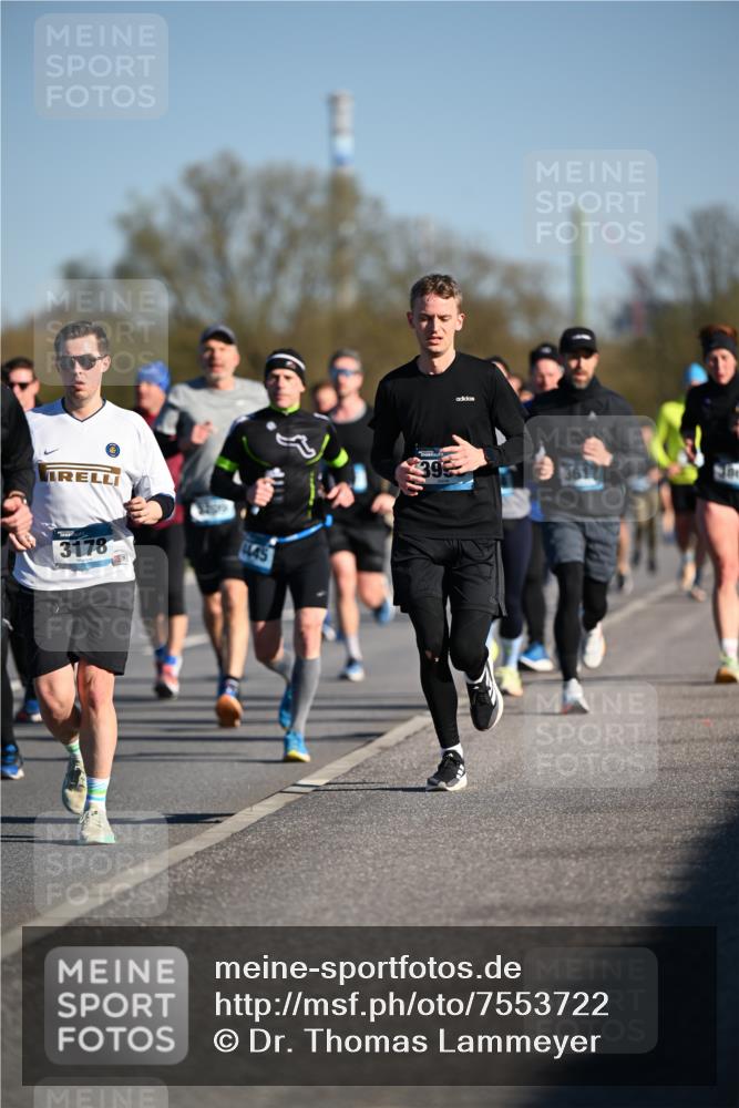 06.04.2025 - 44. Internationalen Wilhelmsburger Insellauf Dr. Thomas Lammeyer http://msf.ph/oto/7553722 06.04.2025 09:28:17 Laufen 3178, 399 meine-sportfotos.de