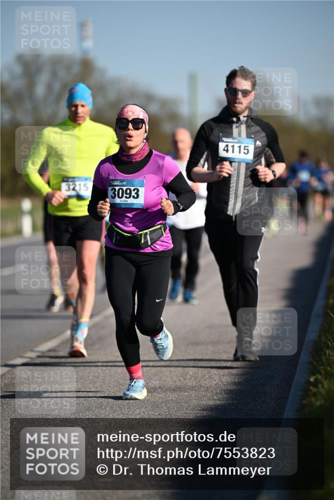 06.04.2025 - 44. Internationalen Wilhelmsburger Insellauf Dr. Thomas Lammeyer http://msf.ph/oto/7553823 06.04.2025 09:28:26 Laufen 3215, 3093, 4115 meine-sportfotos.de