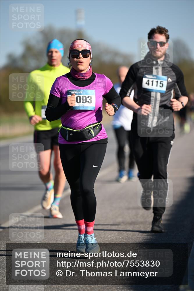 06.04.2025 - 44. Internationalen Wilhelmsburger Insellauf Dr. Thomas Lammeyer http://msf.ph/oto/7553830 06.04.2025 09:28:27 Laufen 093, 4115 meine-sportfotos.de