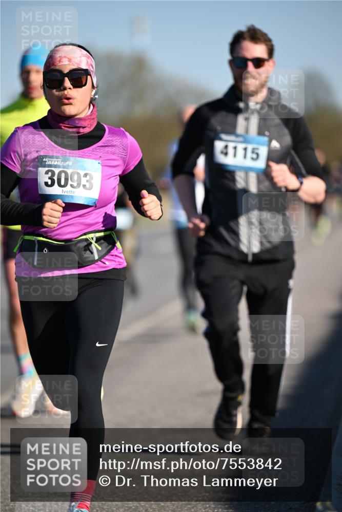 06.04.2025 - 44. Internationalen Wilhelmsburger Insellauf Dr. Thomas Lammeyer http://msf.ph/oto/7553842 06.04.2025 09:28:28 Laufen 3093, 4115 meine-sportfotos.de