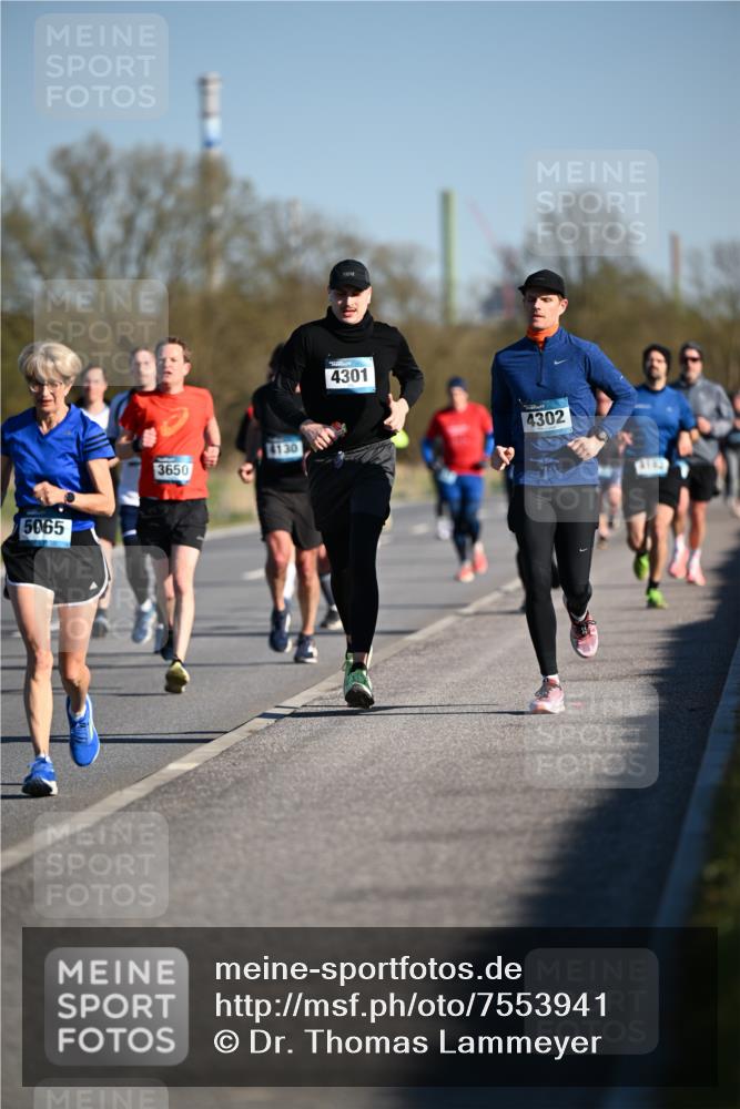 06.04.2025 - 44. Internationalen Wilhelmsburger Insellauf Dr. Thomas Lammeyer http://msf.ph/oto/7553941 06.04.2025 09:28:38 Laufen 5065, 3650, 4130, 4301, 4302 meine-sportfotos.de