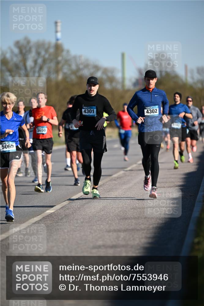 06.04.2025 - 44. Internationalen Wilhelmsburger Insellauf Dr. Thomas Lammeyer http://msf.ph/oto/7553946 06.04.2025 09:28:38 Laufen 5065, 3650, 4301, 4302 meine-sportfotos.de