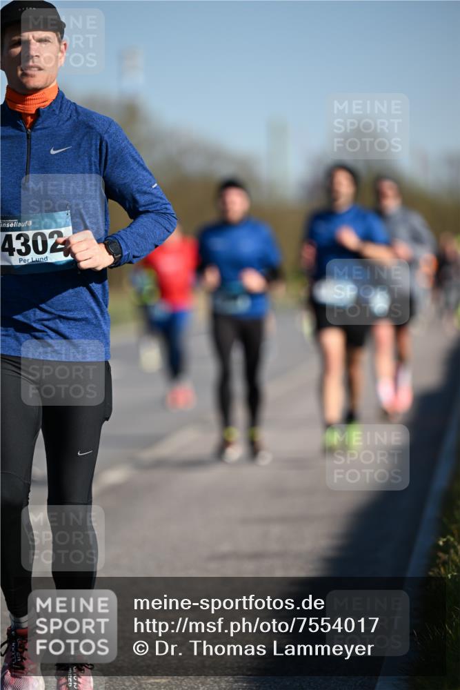 06.04.2025 - 44. Internationalen Wilhelmsburger Insellauf Dr. Thomas Lammeyer http://msf.ph/oto/7554017 06.04.2025 09:28:43 Laufen 4302 meine-sportfotos.de