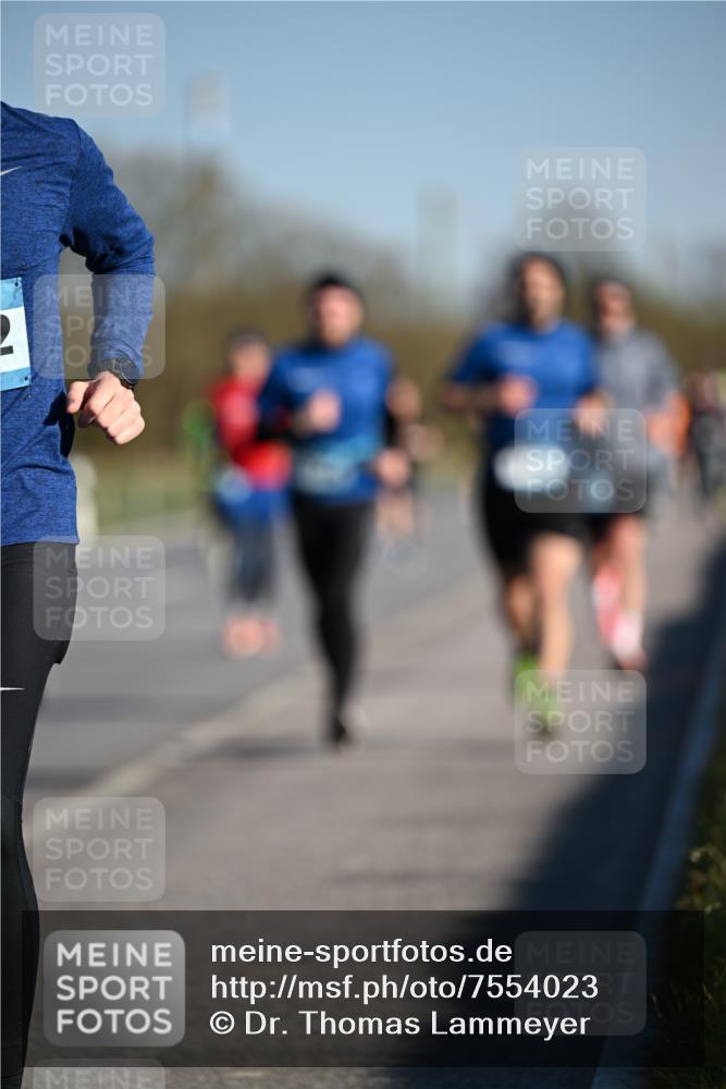 06.04.2025 - 44. Internationalen Wilhelmsburger Insellauf Dr. Thomas Lammeyer http://msf.ph/oto/7554023 06.04.2025 09:28:44 Laufen  meine-sportfotos.de