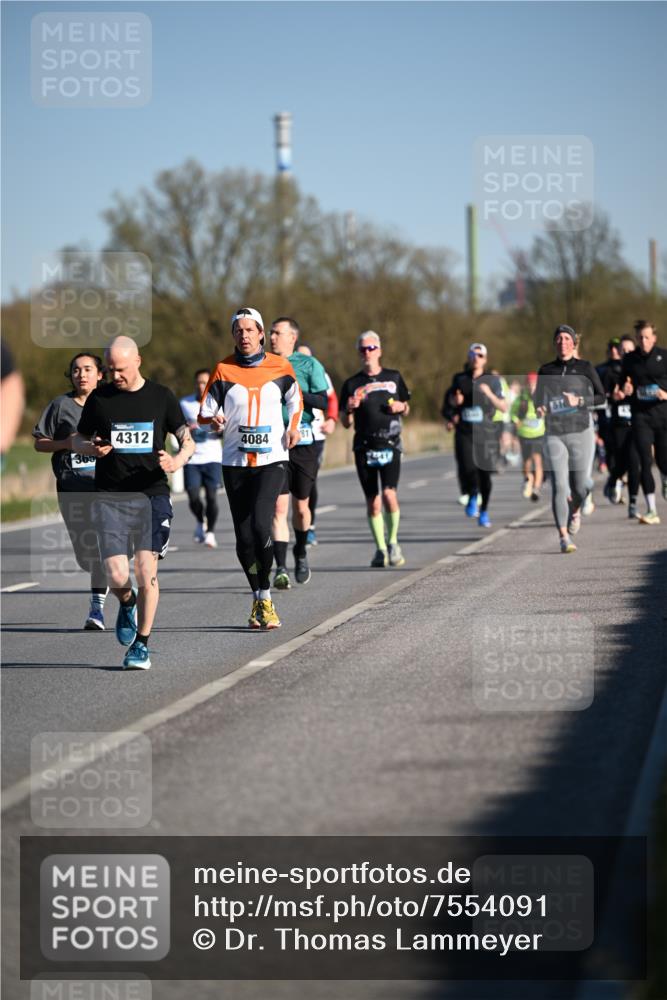 06.04.2025 - 44. Internationalen Wilhelmsburger Insellauf Dr. Thomas Lammeyer http://msf.ph/oto/7554091 06.04.2025 09:28:54 Laufen 365, 4312, 4084 meine-sportfotos.de