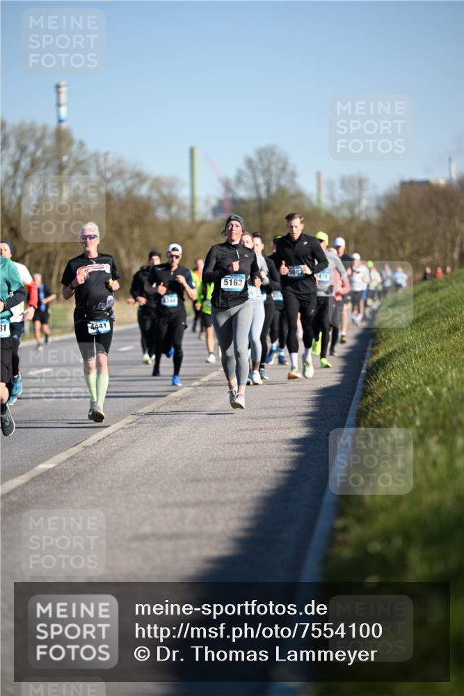 06.04.2025 - 44. Internationalen Wilhelmsburger Insellauf Dr. Thomas Lammeyer http://msf.ph/oto/7554100 06.04.2025 09:28:56 Laufen 31, 4441, 5163, 5087 meine-sportfotos.de