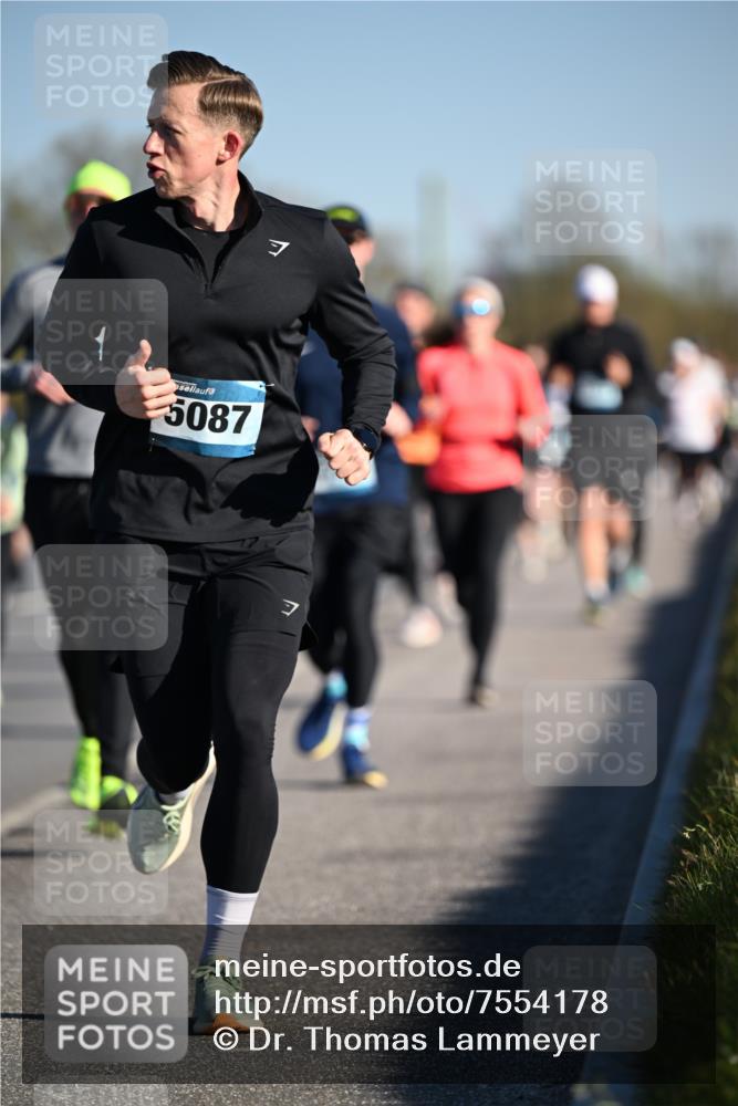 06.04.2025 - 44. Internationalen Wilhelmsburger Insellauf Dr. Thomas Lammeyer http://msf.ph/oto/7554178 06.04.2025 09:29:05 Laufen 5087 meine-sportfotos.de
