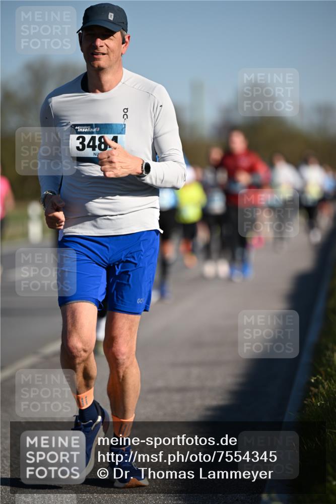 06.04.2025 - 44. Internationalen Wilhelmsburger Insellauf Dr. Thomas Lammeyer http://msf.ph/oto/7554345 06.04.2025 09:29:22 Laufen 348, 60 meine-sportfotos.de