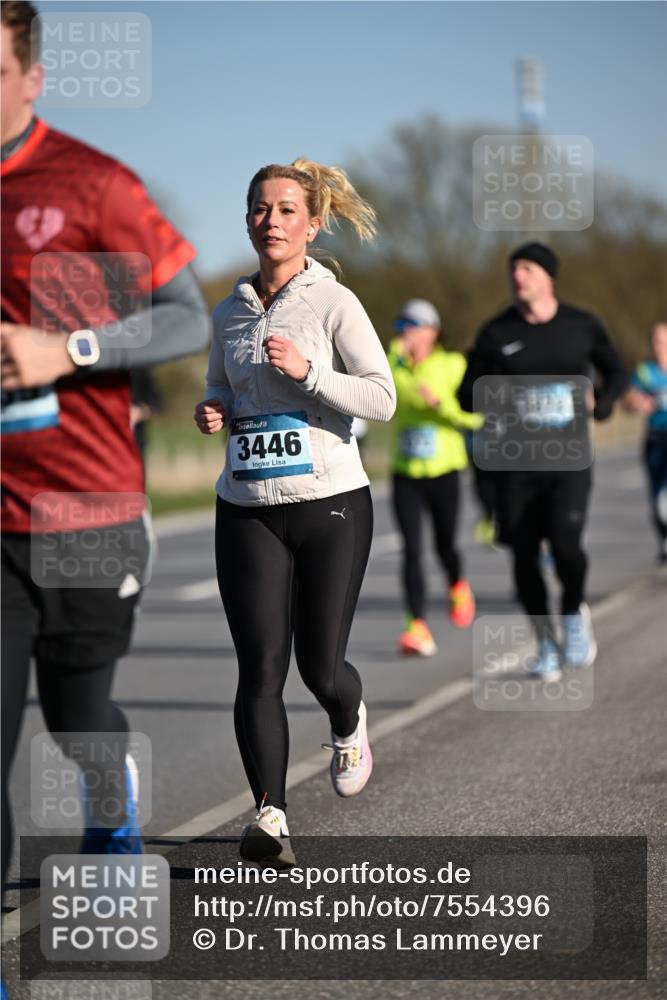 06.04.2025 - 44. Internationalen Wilhelmsburger Insellauf Dr. Thomas Lammeyer http://msf.ph/oto/7554396 06.04.2025 09:29:29 Laufen 3446 meine-sportfotos.de
