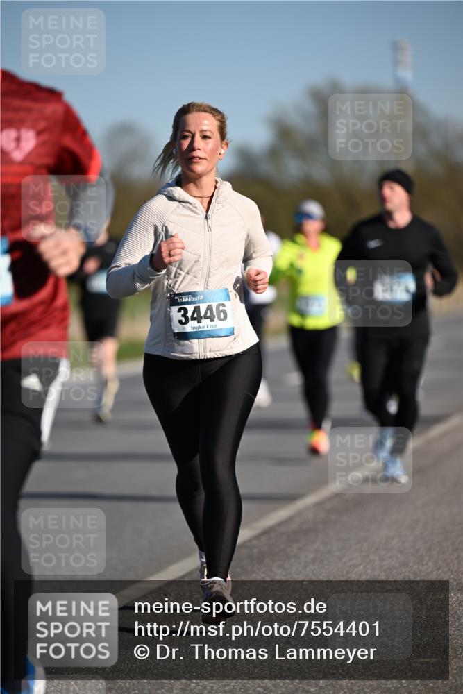 06.04.2025 - 44. Internationalen Wilhelmsburger Insellauf Dr. Thomas Lammeyer http://msf.ph/oto/7554401 06.04.2025 09:29:29 Laufen 3446 meine-sportfotos.de