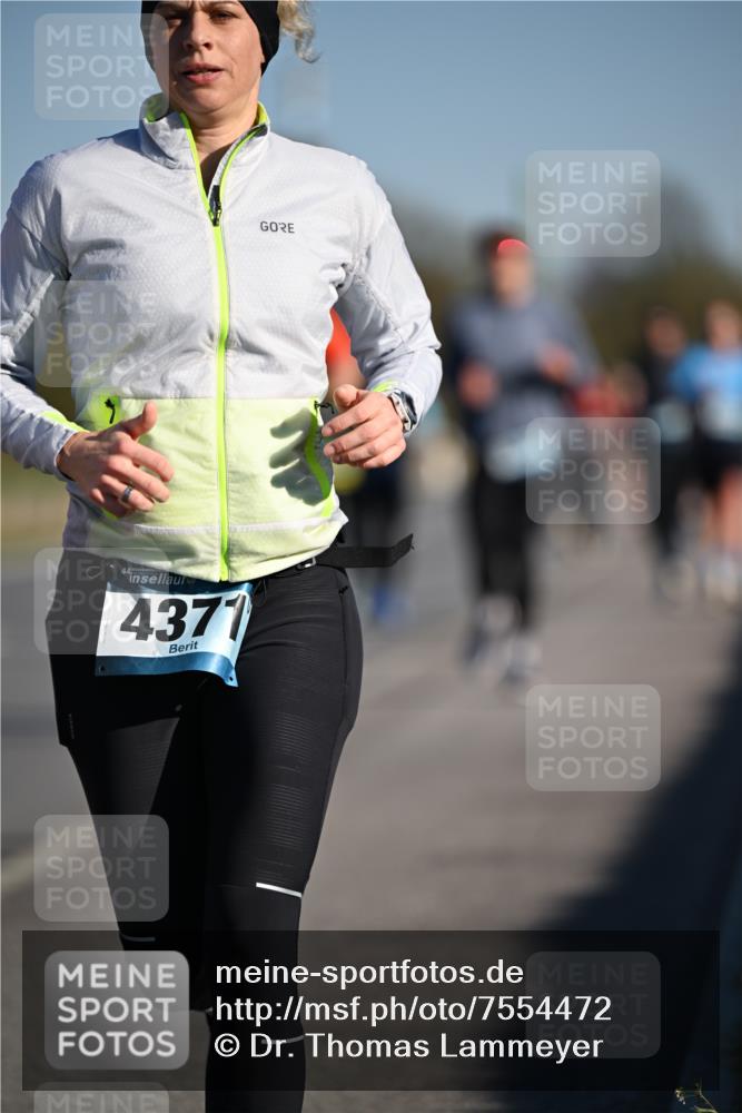 06.04.2025 - 44. Internationalen Wilhelmsburger Insellauf Dr. Thomas Lammeyer http://msf.ph/oto/7554472 06.04.2025 09:29:36 Laufen 44, 4371 meine-sportfotos.de