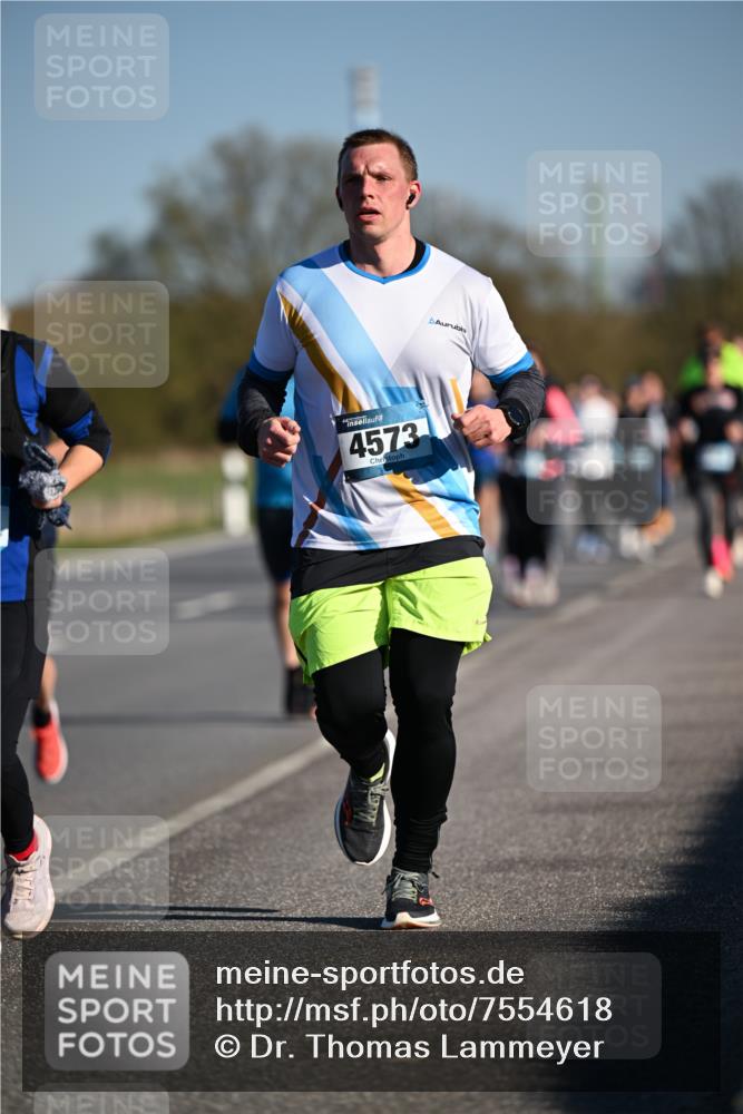 06.04.2025 - 44. Internationalen Wilhelmsburger Insellauf Dr. Thomas Lammeyer http://msf.ph/oto/7554618 06.04.2025 09:29:52 Laufen 4573 meine-sportfotos.de