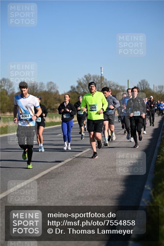 06.04.2025 - 44. Internationalen Wilhelmsburger Insellauf Dr. Thomas Lammeyer http://msf.ph/oto/7554858 06.04.2025 09:30:15 Laufen 4063, 518, 5204, 3918, 3960, 4480 meine-sportfotos.de