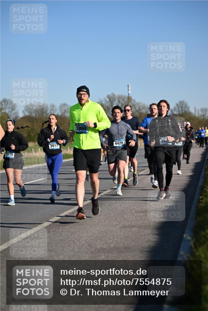 06.04.2025 - 44. Internationalen Wilhelmsburger Insellauf Dr. Thomas Lammeyer http://msf.ph/oto/7554875 06.04.2025 09:30:17 Laufen 3518, 3918, 3960, 4429, 9876 meine-sportfotos.de