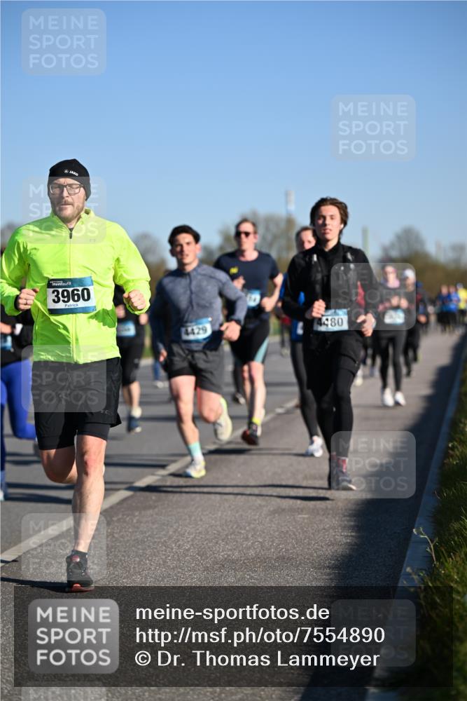 06.04.2025 - 44. Internationalen Wilhelmsburger Insellauf Dr. Thomas Lammeyer http://msf.ph/oto/7554890 06.04.2025 09:30:18 Laufen 3960, 4429, 4480 meine-sportfotos.de