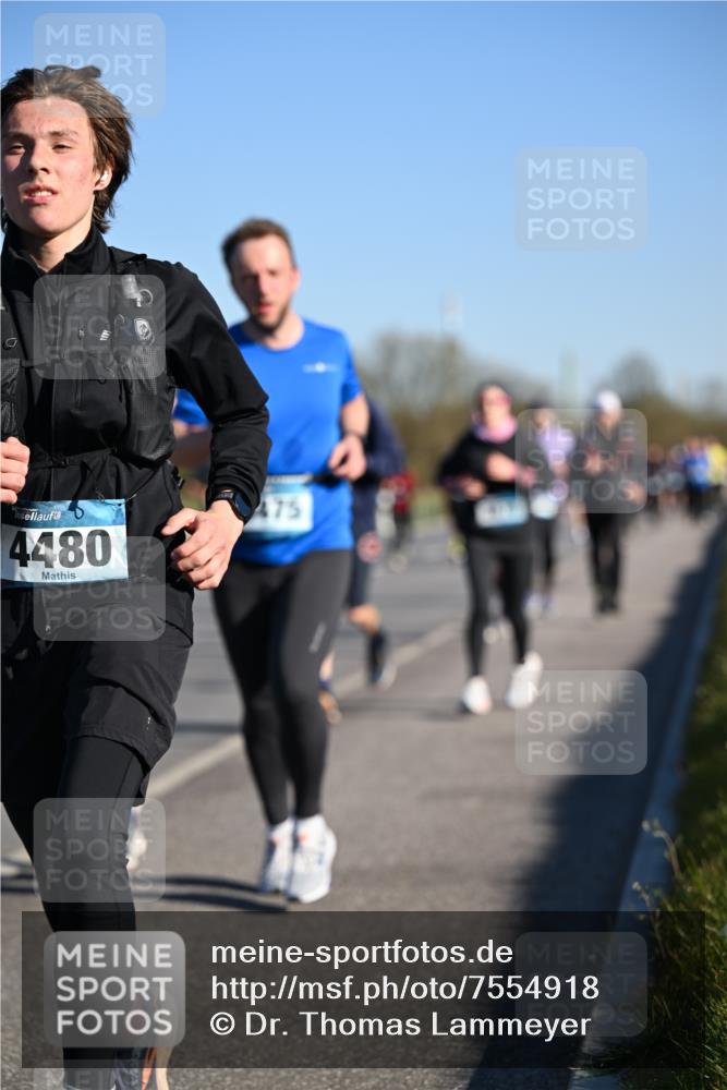 06.04.2025 - 44. Internationalen Wilhelmsburger Insellauf Dr. Thomas Lammeyer http://msf.ph/oto/7554918 06.04.2025 09:30:20 Laufen 4480, 475 meine-sportfotos.de