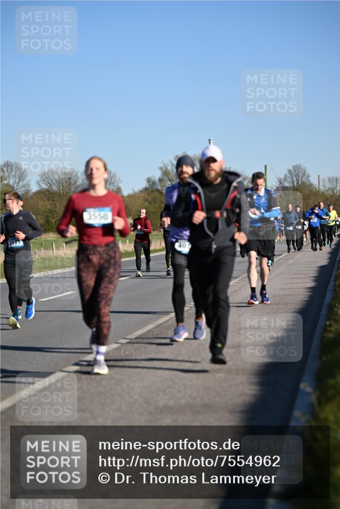 06.04.2025 - 44. Internationalen Wilhelmsburger Insellauf Dr. Thomas Lammeyer http://msf.ph/oto/7554962 06.04.2025 09:30:24 Laufen 3550, 40 meine-sportfotos.de
