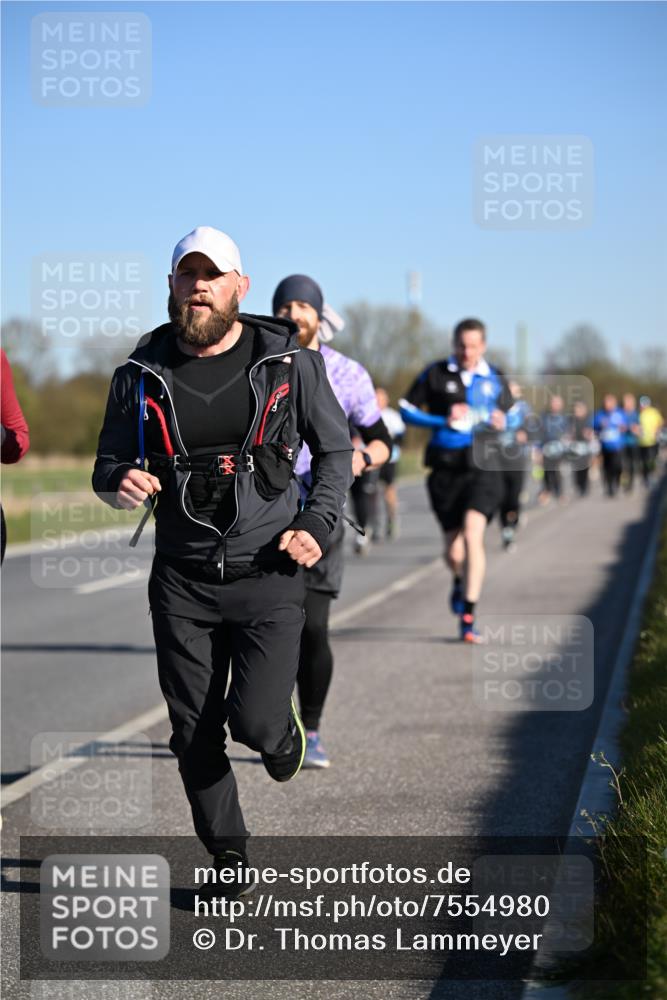 06.04.2025 - 44. Internationalen Wilhelmsburger Insellauf Dr. Thomas Lammeyer http://msf.ph/oto/7554980 06.04.2025 09:30:25 Laufen  meine-sportfotos.de