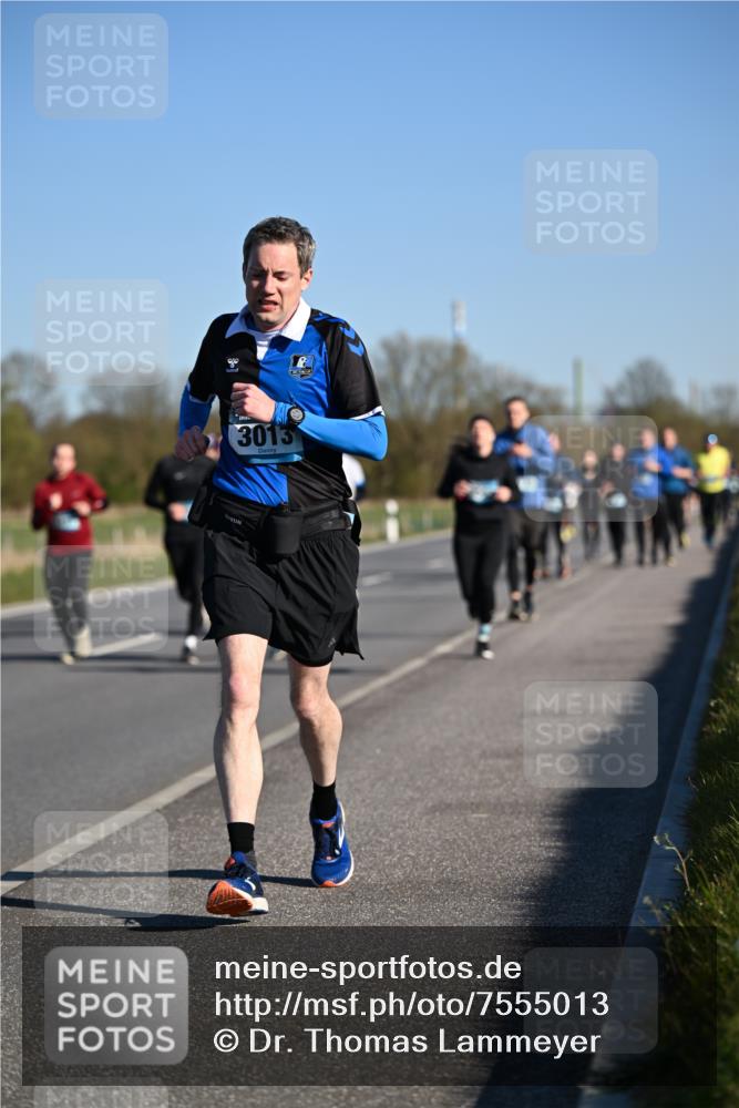 06.04.2025 - 44. Internationalen Wilhelmsburger Insellauf Dr. Thomas Lammeyer http://msf.ph/oto/7555013 06.04.2025 09:30:27 Laufen 96, 3013 meine-sportfotos.de