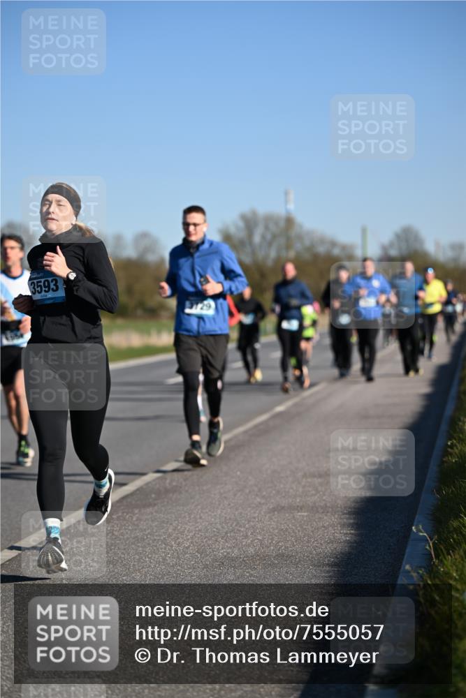 06.04.2025 - 44. Internationalen Wilhelmsburger Insellauf Dr. Thomas Lammeyer http://msf.ph/oto/7555057 06.04.2025 09:30:31 Laufen 3593 meine-sportfotos.de