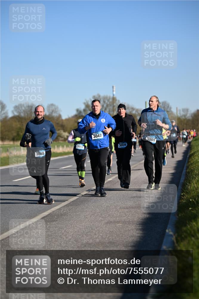 06.04.2025 - 44. Internationalen Wilhelmsburger Insellauf Dr. Thomas Lammeyer http://msf.ph/oto/7555077 06.04.2025 09:30:35 Laufen 3043, 3688, 3047, 3009, 3001 meine-sportfotos.de