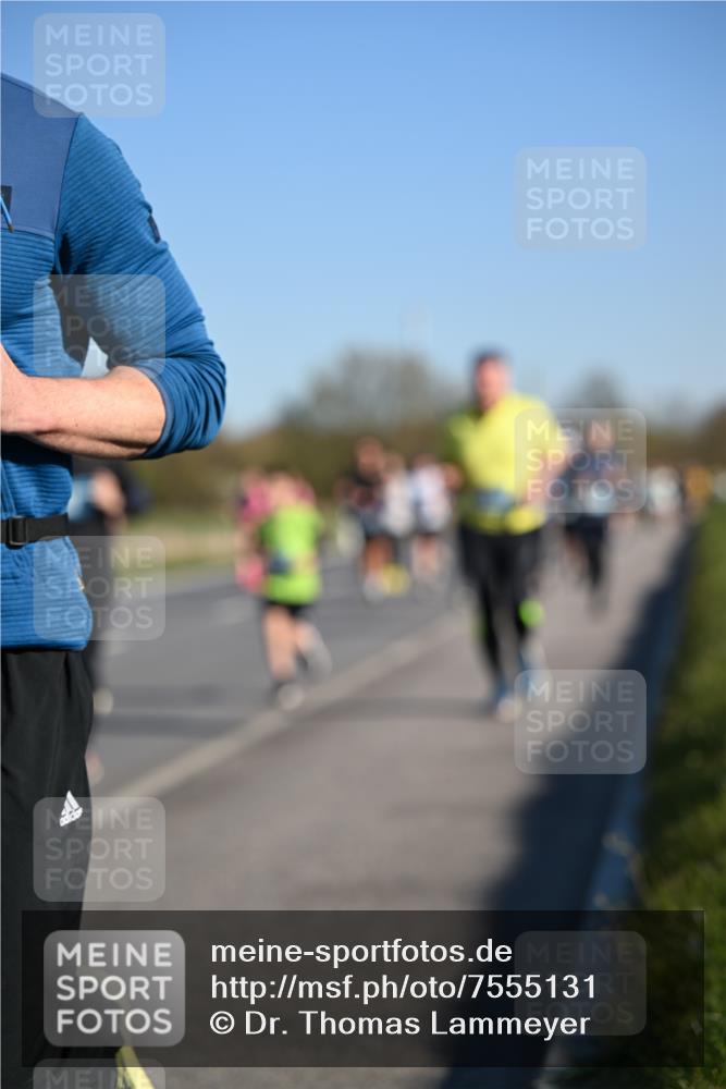 06.04.2025 - 44. Internationalen Wilhelmsburger Insellauf Dr. Thomas Lammeyer http://msf.ph/oto/7555131 06.04.2025 09:30:39 Laufen  meine-sportfotos.de