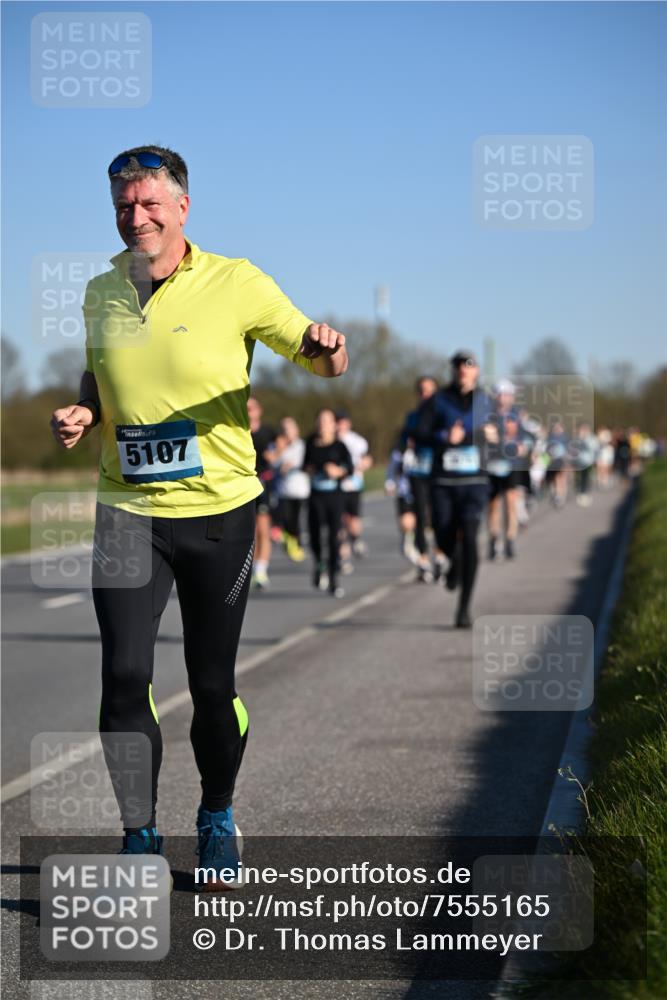 06.04.2025 - 44. Internationalen Wilhelmsburger Insellauf Dr. Thomas Lammeyer http://msf.ph/oto/7555165 06.04.2025 09:30:42 Laufen 5107 meine-sportfotos.de