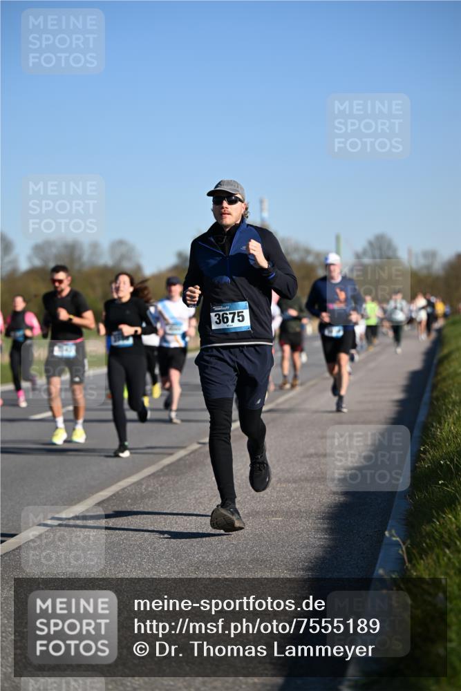 06.04.2025 - 44. Internationalen Wilhelmsburger Insellauf Dr. Thomas Lammeyer http://msf.ph/oto/7555189 06.04.2025 09:30:44 Laufen 3675 meine-sportfotos.de