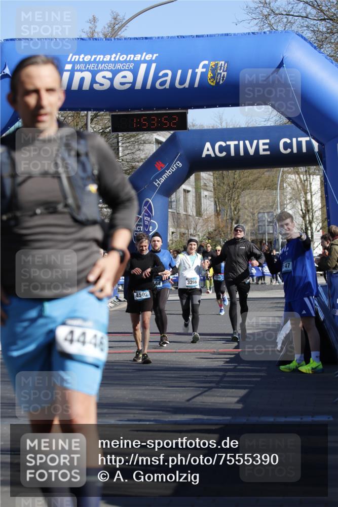 06.04.2025 - 44. Internationalen Wilhelmsburger Insellauf A. Gomolzig http://msf.ph/oto/7555390 06.04.2025 10:43:50 Ziel 3268, 3380, 3735, 4144, 4476, 4502, 4536 meine-sportfotos.de